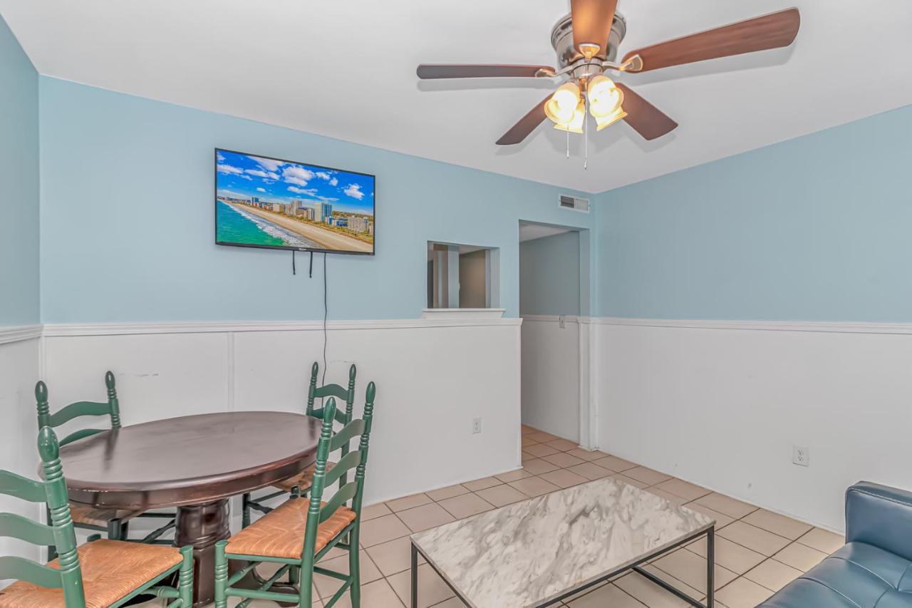 מירטל ביץ' 125 Atlantic Avenue Unit E - Pet Friendly! Walk To The Beach And Pier!1Br -1Ba - Sleeps 2-4 Guests! מראה חיצוני תמונה