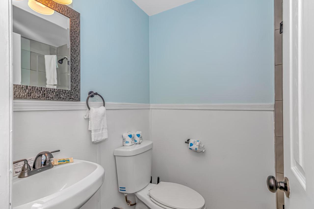 מירטל ביץ' 125 Atlantic Avenue Unit E - Pet Friendly! Walk To The Beach And Pier!1Br -1Ba - Sleeps 2-4 Guests! מראה חיצוני תמונה